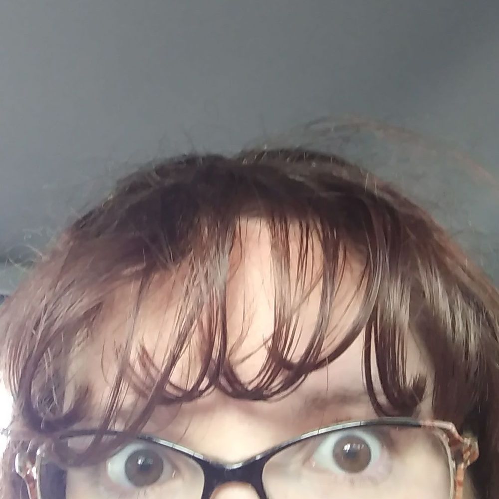 Meet your Posher, Becca